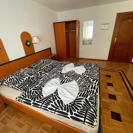 公寓 Doppelbett Mit Balkon 21 *